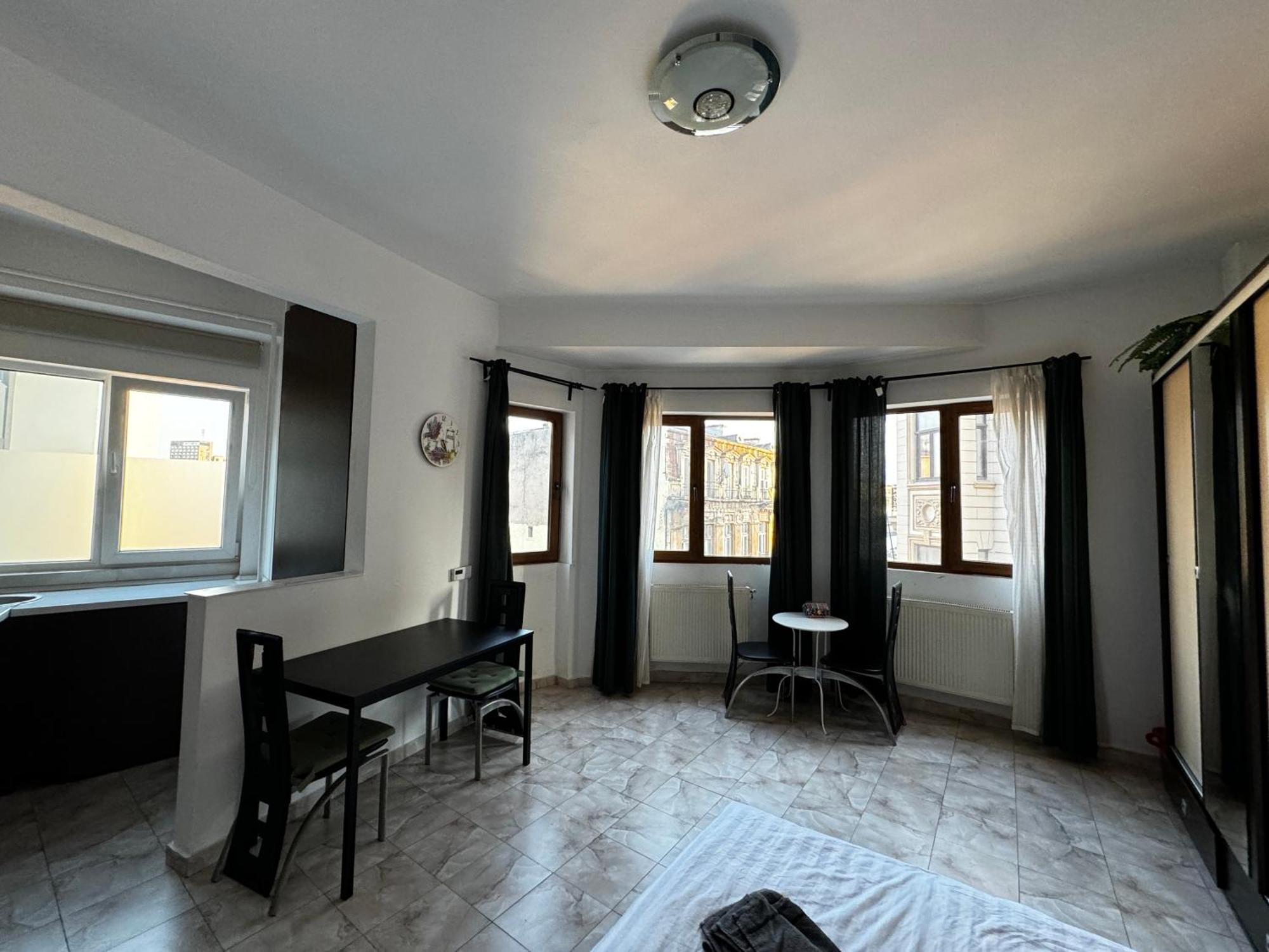 Old Town Studios By Chr Luxury Property Бухарест Екстер'єр фото